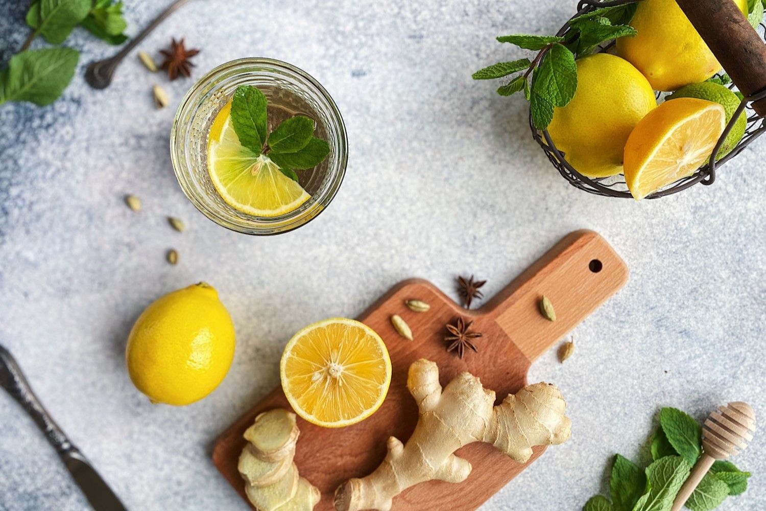 5 Advantages of Lemon-Ginger Tea Before Bed